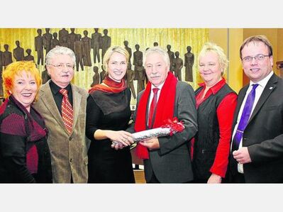 U. Gottschalck MdB, D. Birkelbach, M. Schwesig, H.W. Eckhard, Silvia Eckel und T. Gremmels MdL
