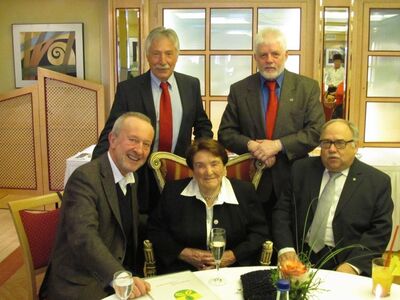 Die Gratulanten Bgm. M. Reuter, H.-W. Eckhard, A. Velten, W. Berthel u. K. Schäffer