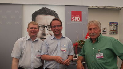 von links Ingo Pahl, Timon Gremmels MdL, H.-W. Eckhard